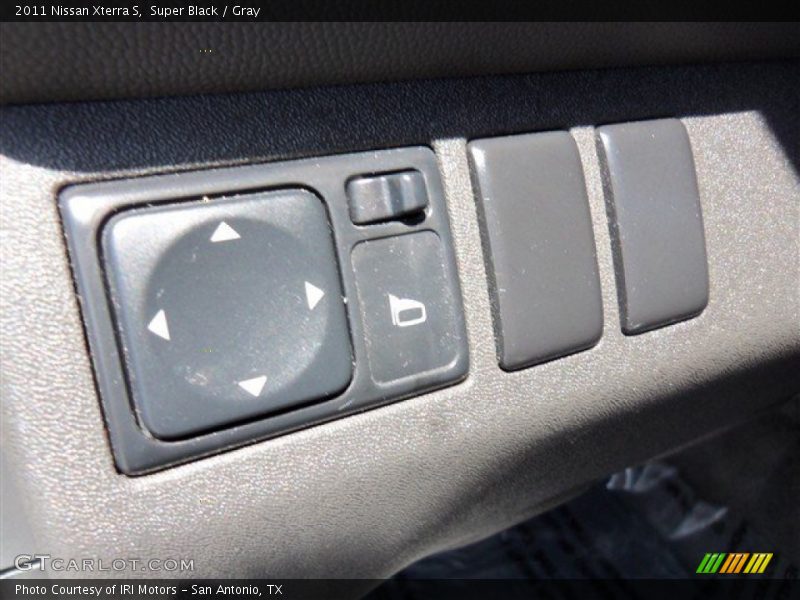 Super Black / Gray 2011 Nissan Xterra S