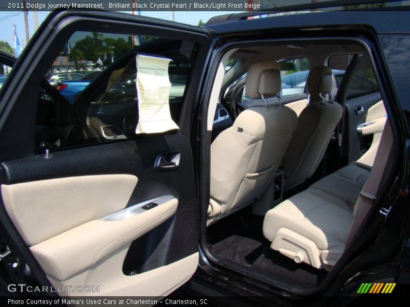 Brilliant Black Crystal Pearl / Black/Light Frost Beige 2011 Dodge Journey Mainstreet