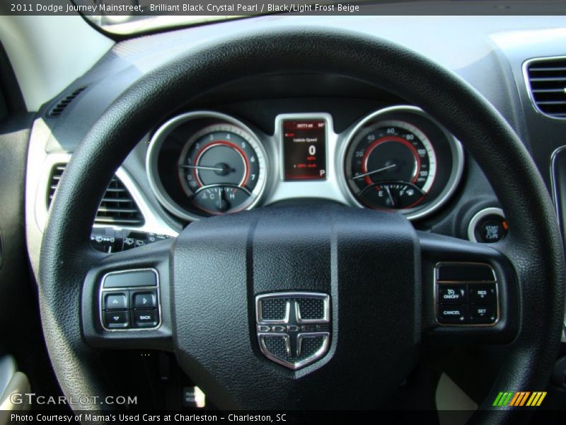 Brilliant Black Crystal Pearl / Black/Light Frost Beige 2011 Dodge Journey Mainstreet