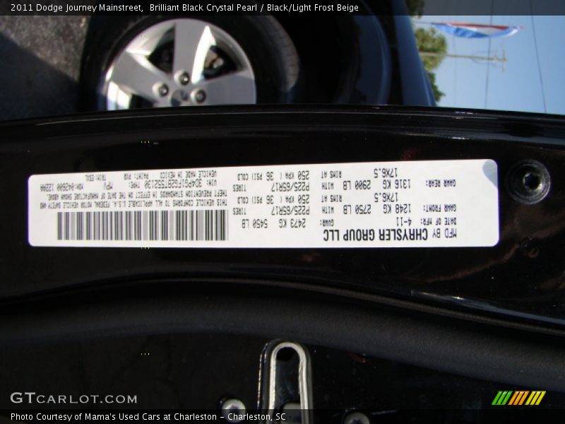 Brilliant Black Crystal Pearl / Black/Light Frost Beige 2011 Dodge Journey Mainstreet