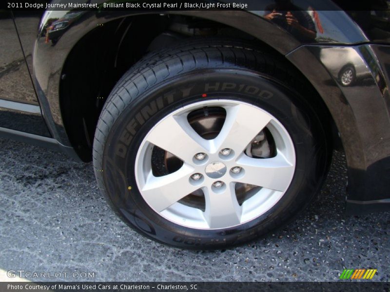 Brilliant Black Crystal Pearl / Black/Light Frost Beige 2011 Dodge Journey Mainstreet