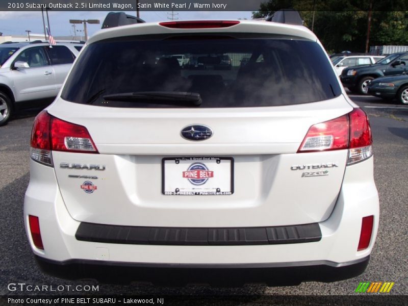 Satin White Pearl / Warm Ivory 2010 Subaru Outback 2.5i Limited Wagon