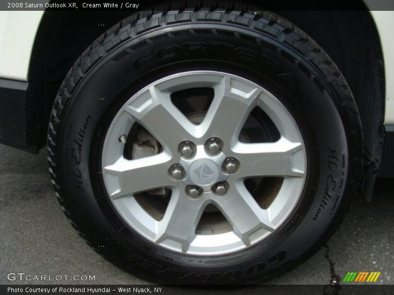 Cream White / Gray 2008 Saturn Outlook XR
