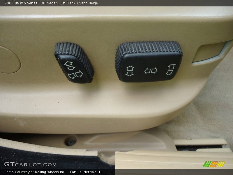 Jet Black / Sand Beige 2003 BMW 5 Series 530i Sedan