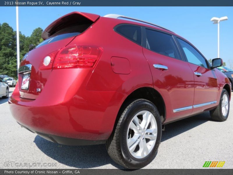 Cayenne Red / Gray 2013 Nissan Rogue SV