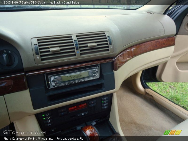 Jet Black / Sand Beige 2003 BMW 5 Series 530i Sedan