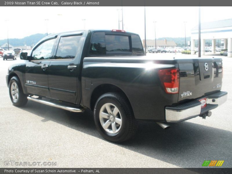 Galaxy Black / Almond 2009 Nissan Titan SE Crew Cab