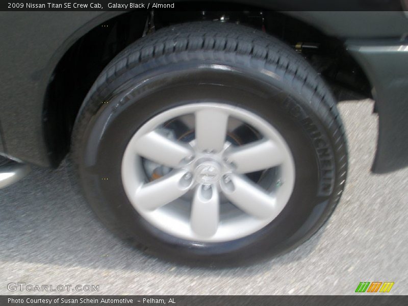Galaxy Black / Almond 2009 Nissan Titan SE Crew Cab