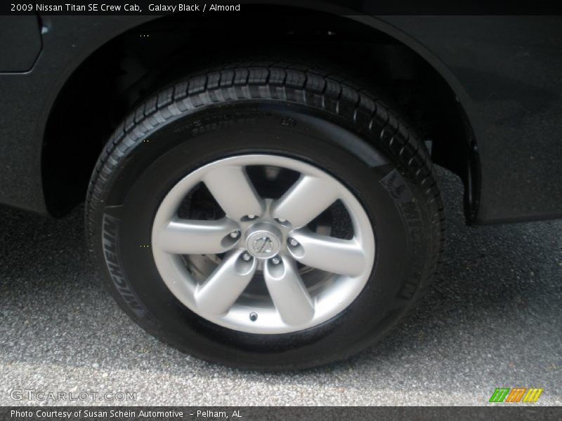 Galaxy Black / Almond 2009 Nissan Titan SE Crew Cab