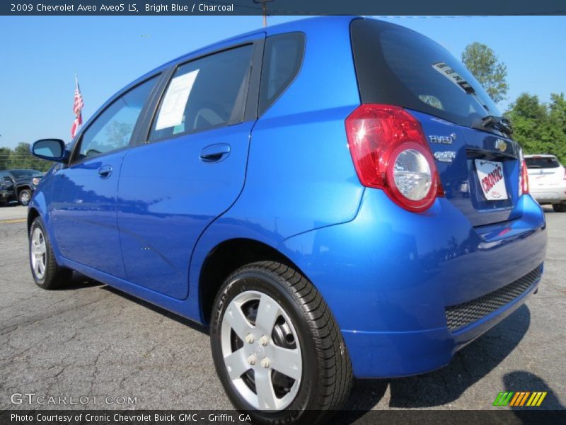 Bright Blue / Charcoal 2009 Chevrolet Aveo Aveo5 LS