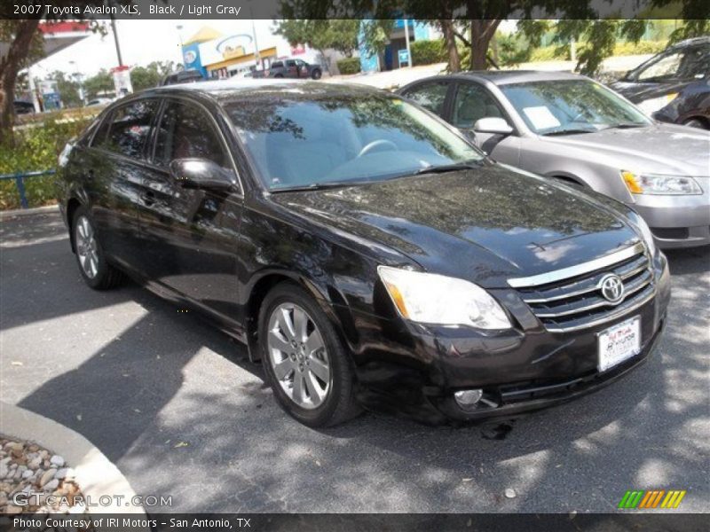 Black / Light Gray 2007 Toyota Avalon XLS