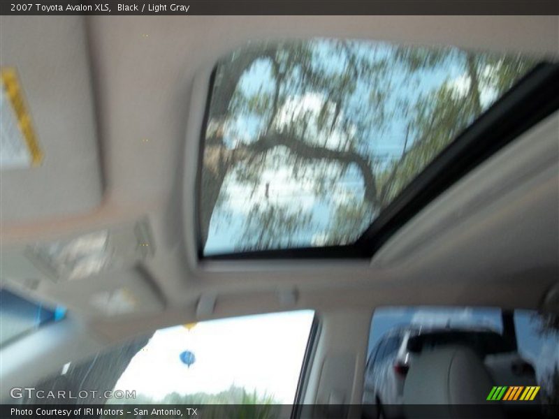 Black / Light Gray 2007 Toyota Avalon XLS