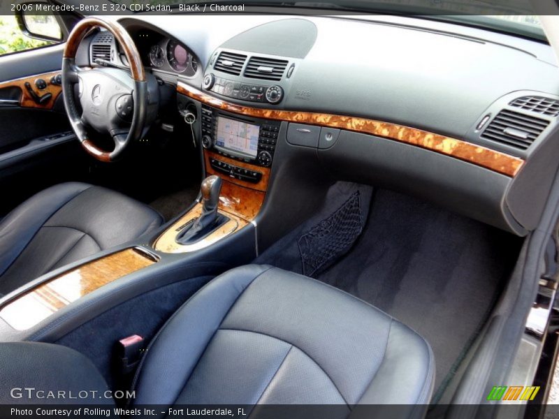 Dashboard of 2006 E 320 CDI Sedan