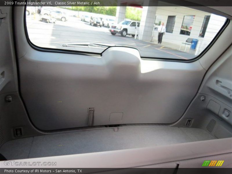 Classic Silver Metallic / Ash 2009 Toyota Highlander V6