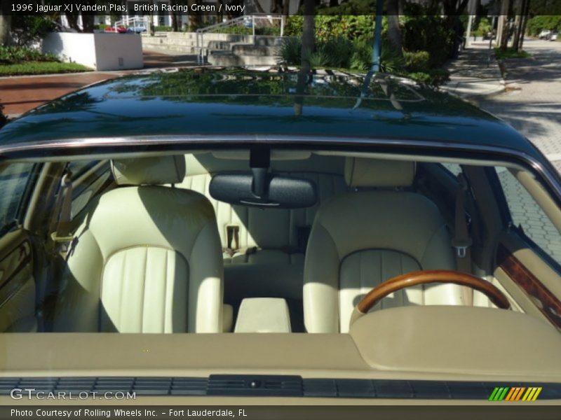 British Racing Green / Ivory 1996 Jaguar XJ Vanden Plas