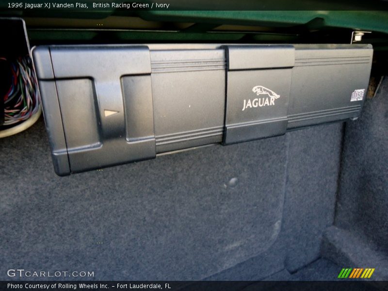 British Racing Green / Ivory 1996 Jaguar XJ Vanden Plas