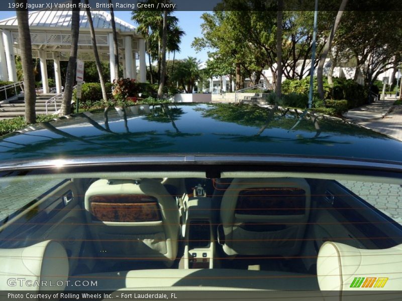 British Racing Green / Ivory 1996 Jaguar XJ Vanden Plas
