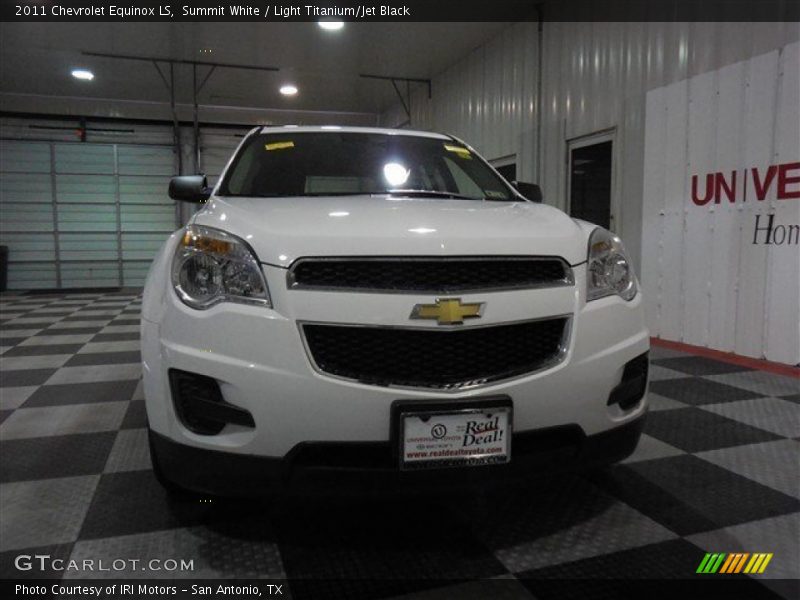 Summit White / Light Titanium/Jet Black 2011 Chevrolet Equinox LS