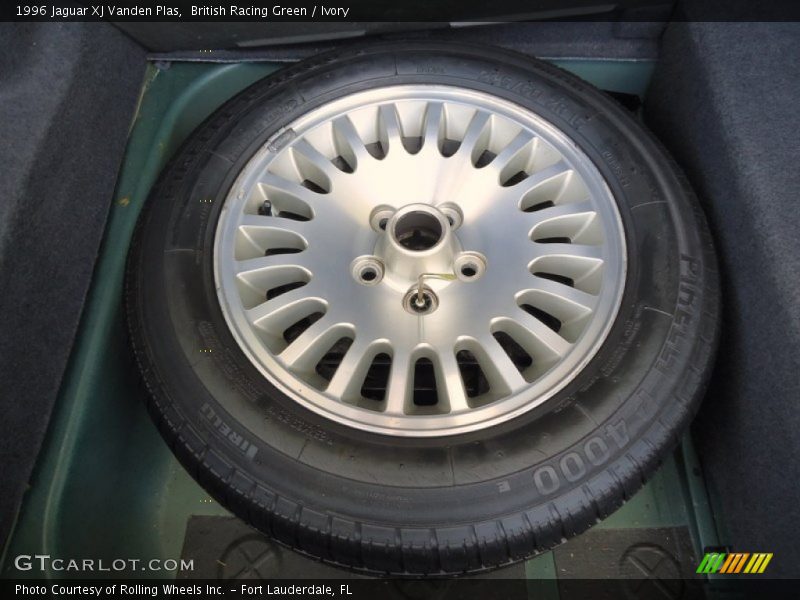British Racing Green / Ivory 1996 Jaguar XJ Vanden Plas