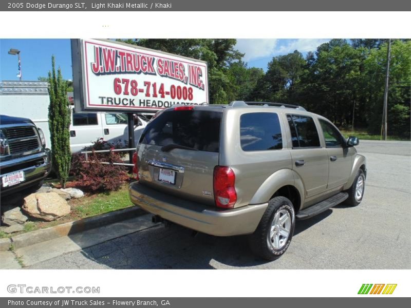 Light Khaki Metallic / Khaki 2005 Dodge Durango SLT