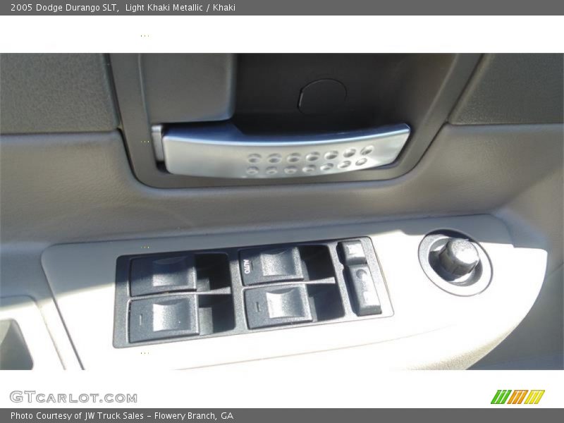 Light Khaki Metallic / Khaki 2005 Dodge Durango SLT