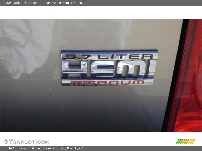 Light Khaki Metallic / Khaki 2005 Dodge Durango SLT