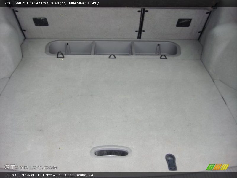  2001 L Series LW300 Wagon Trunk