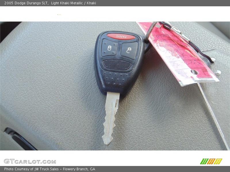 Light Khaki Metallic / Khaki 2005 Dodge Durango SLT