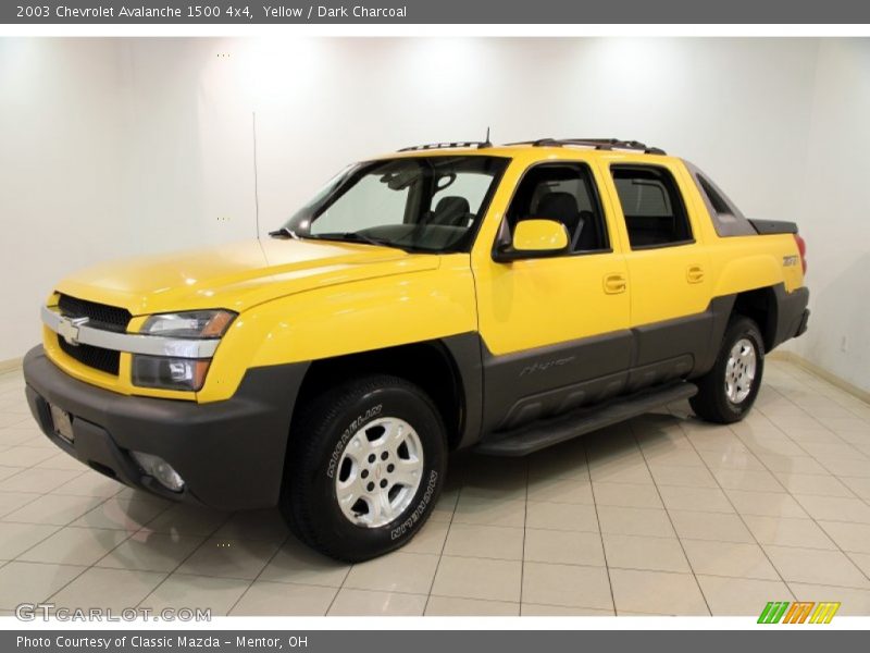 Yellow / Dark Charcoal 2003 Chevrolet Avalanche 1500 4x4
