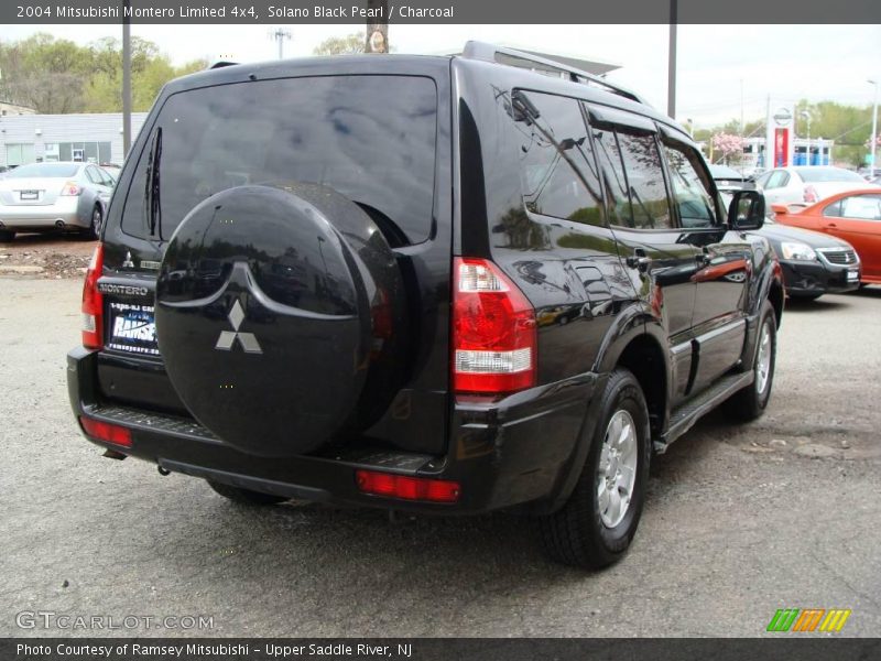 Solano Black Pearl / Charcoal 2004 Mitsubishi Montero Limited 4x4