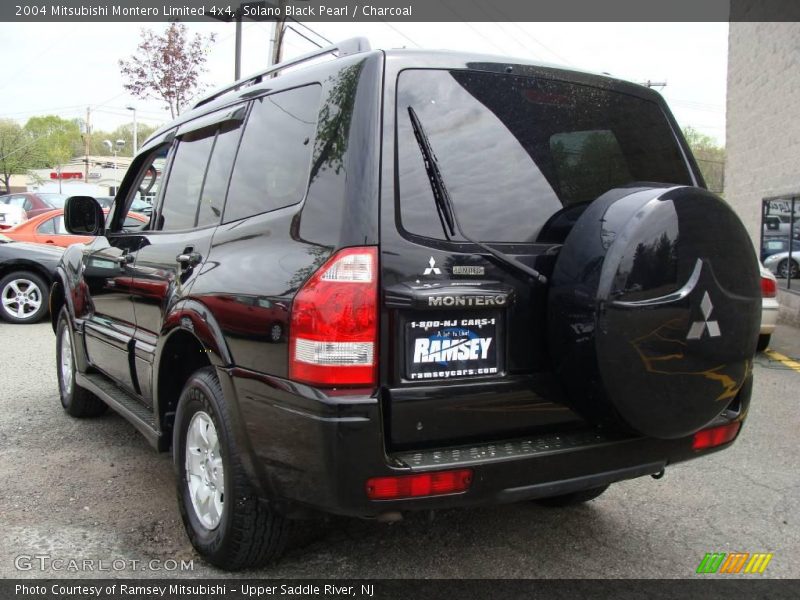 Solano Black Pearl / Charcoal 2004 Mitsubishi Montero Limited 4x4