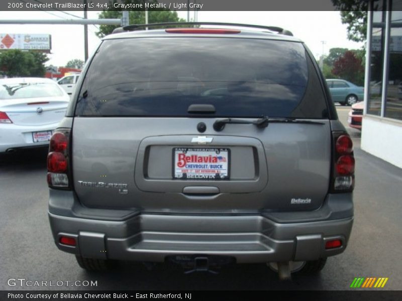 Graystone Metallic / Light Gray 2005 Chevrolet TrailBlazer LS 4x4