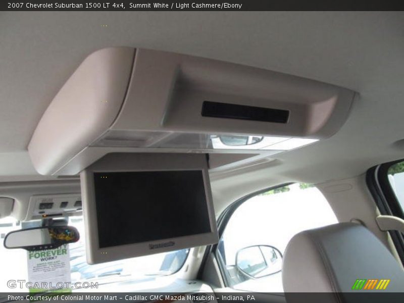 Summit White / Light Cashmere/Ebony 2007 Chevrolet Suburban 1500 LT 4x4