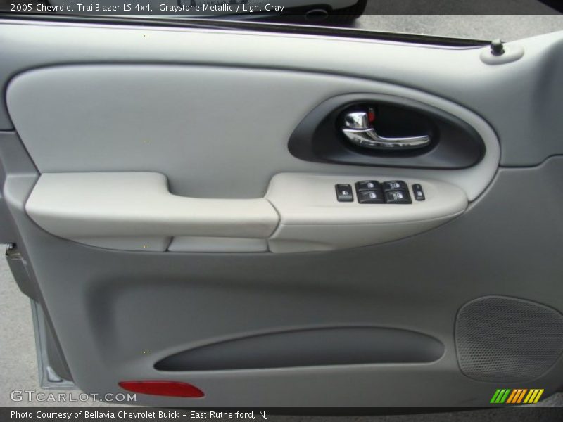 Graystone Metallic / Light Gray 2005 Chevrolet TrailBlazer LS 4x4