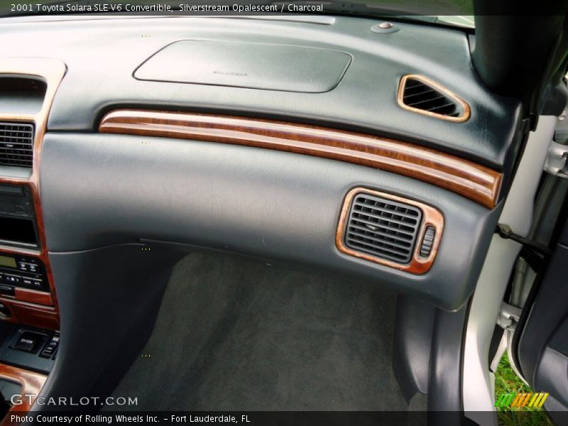 Silverstream Opalescent / Charcoal 2001 Toyota Solara SLE V6 Convertible