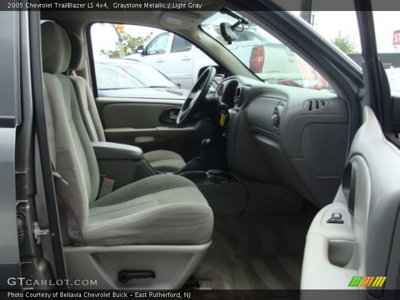 Graystone Metallic / Light Gray 2005 Chevrolet TrailBlazer LS 4x4