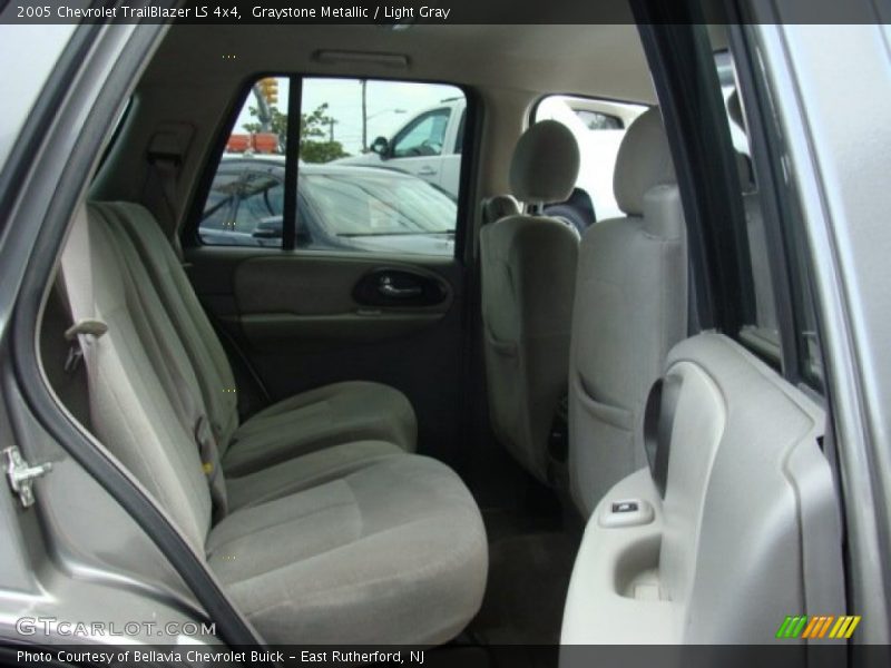 Graystone Metallic / Light Gray 2005 Chevrolet TrailBlazer LS 4x4