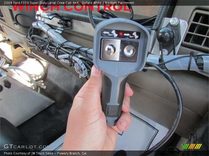 Oxford White / Medium Parchment 2004 Ford F350 Super Duty Lariat Crew Cab 4x4