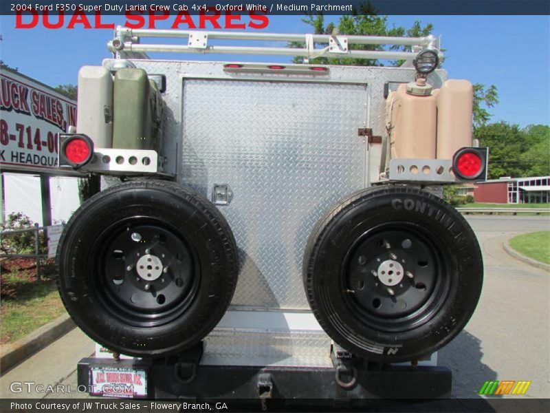 Oxford White / Medium Parchment 2004 Ford F350 Super Duty Lariat Crew Cab 4x4