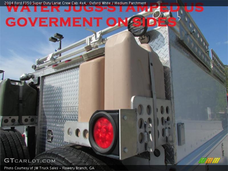 Oxford White / Medium Parchment 2004 Ford F350 Super Duty Lariat Crew Cab 4x4