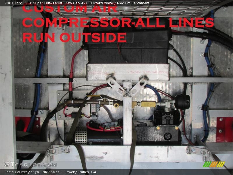 Oxford White / Medium Parchment 2004 Ford F350 Super Duty Lariat Crew Cab 4x4