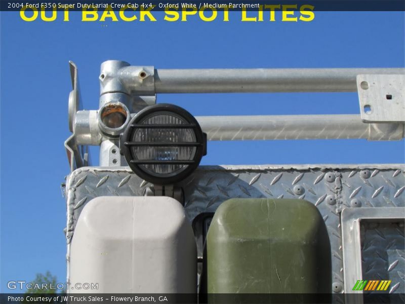 Oxford White / Medium Parchment 2004 Ford F350 Super Duty Lariat Crew Cab 4x4