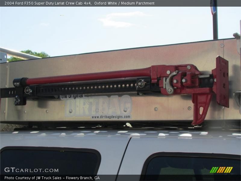 Oxford White / Medium Parchment 2004 Ford F350 Super Duty Lariat Crew Cab 4x4
