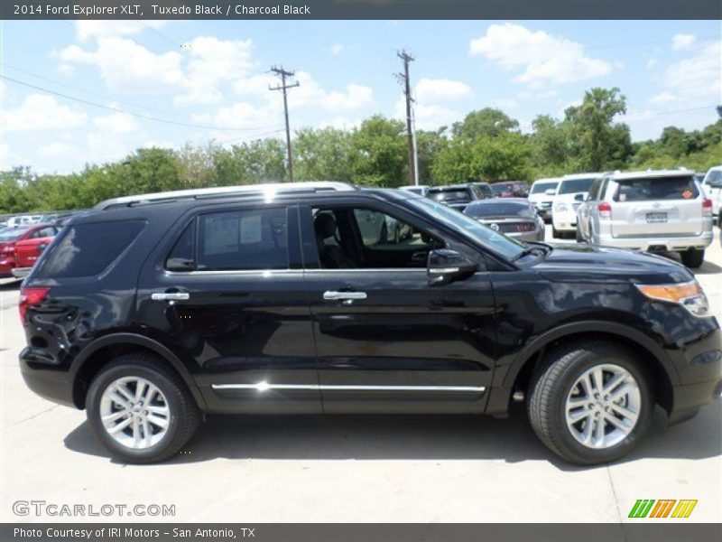 Tuxedo Black / Charcoal Black 2014 Ford Explorer XLT