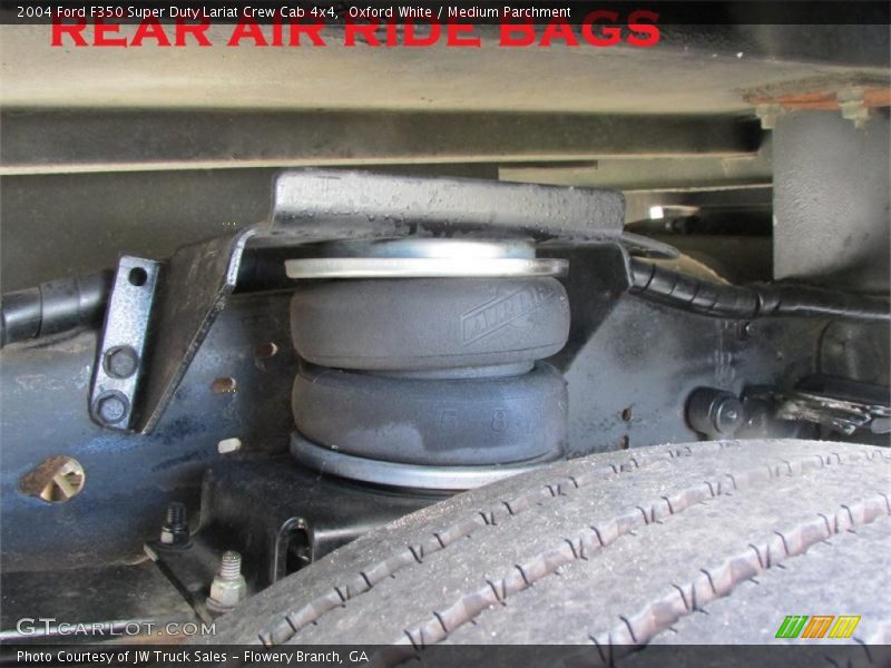 Oxford White / Medium Parchment 2004 Ford F350 Super Duty Lariat Crew Cab 4x4