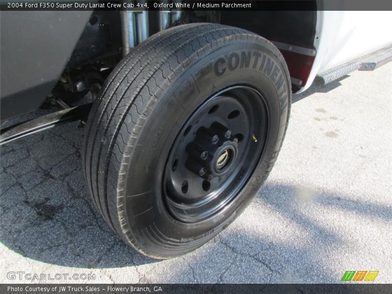 Oxford White / Medium Parchment 2004 Ford F350 Super Duty Lariat Crew Cab 4x4