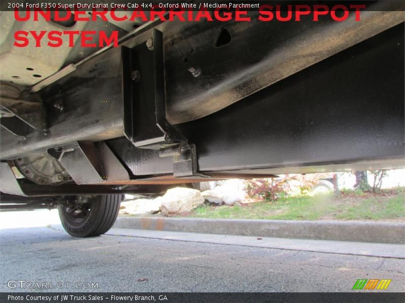 Oxford White / Medium Parchment 2004 Ford F350 Super Duty Lariat Crew Cab 4x4