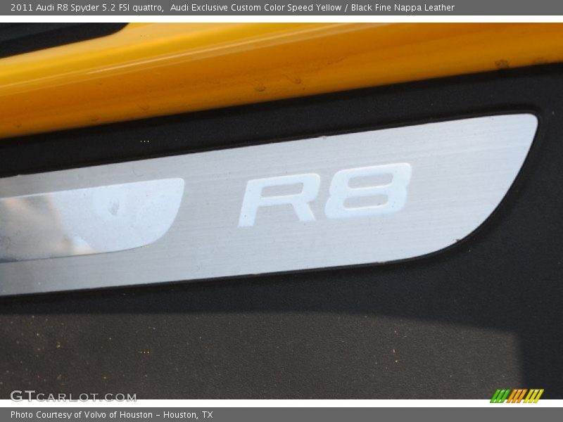 Audi Exclusive Custom Color Speed Yellow / Black Fine Nappa Leather 2011 Audi R8 Spyder 5.2 FSI quattro