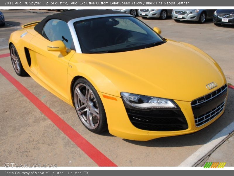 Front 3/4 View of 2011 R8 Spyder 5.2 FSI quattro