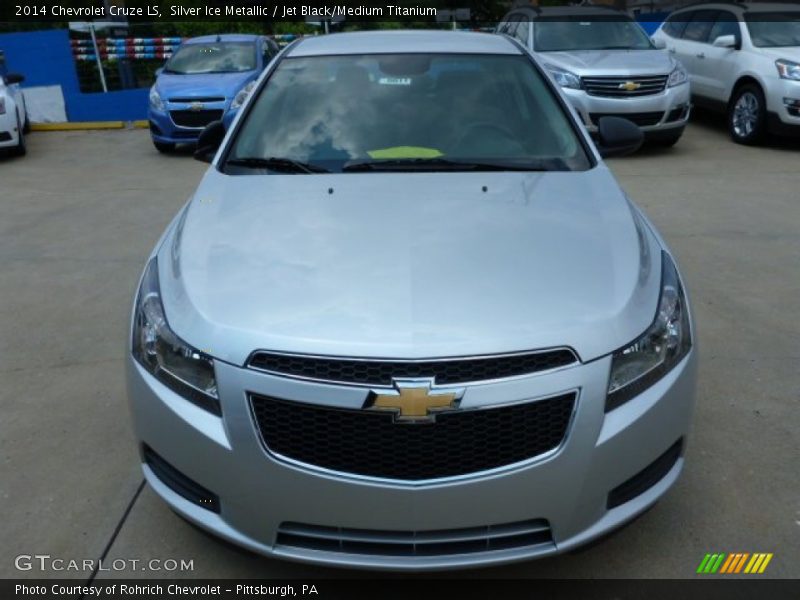 Silver Ice Metallic / Jet Black/Medium Titanium 2014 Chevrolet Cruze LS